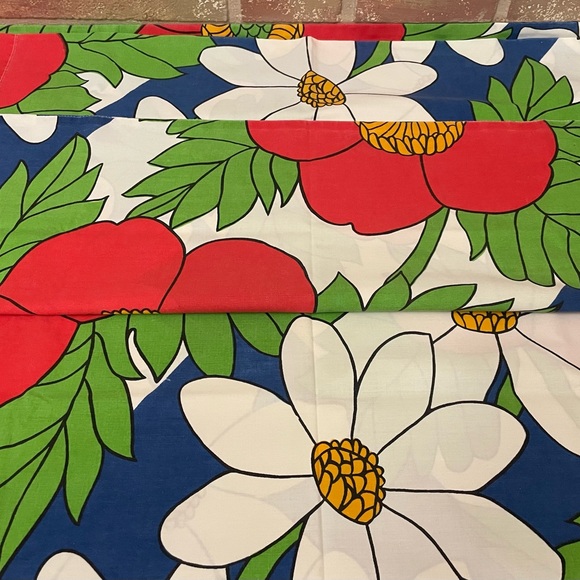 Vintage Stevens Utica Pillowcases 70s Flower Power Set Of 2 - Picture 3 of 6